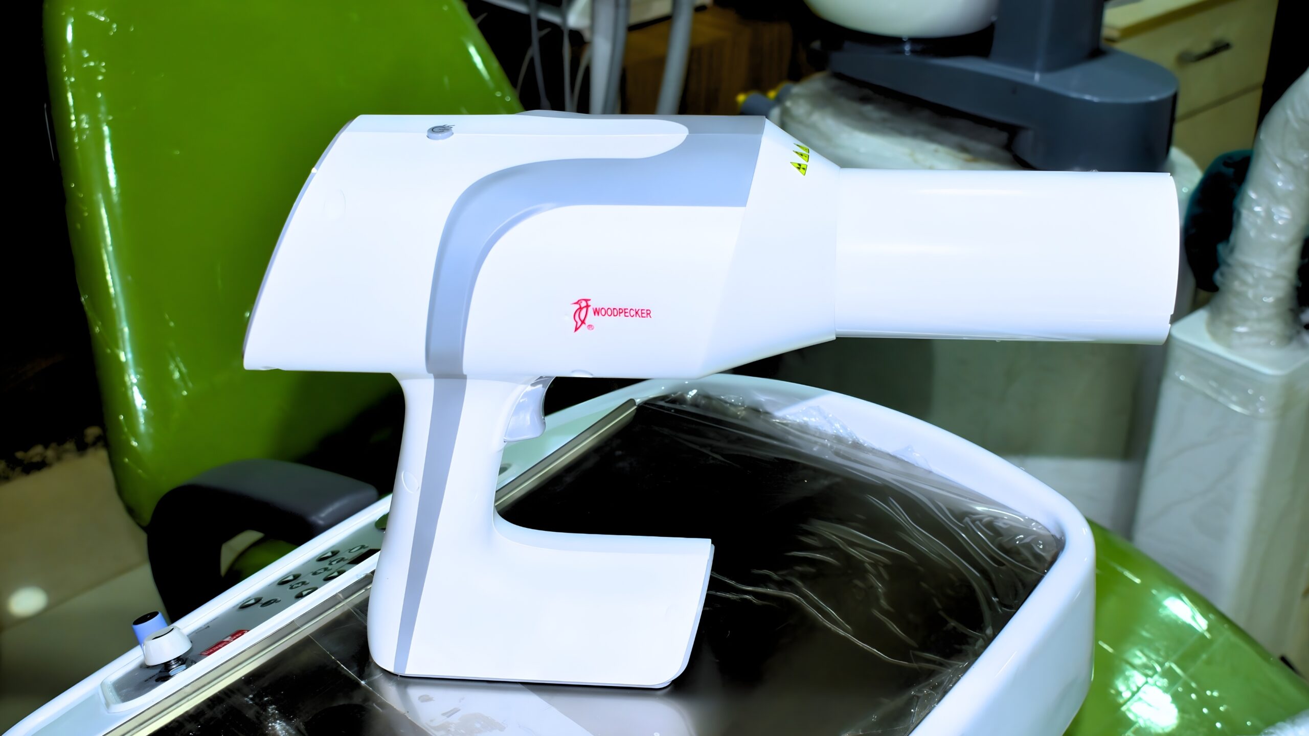 Portable Hand Gun X-Ray at D-Smile Dental